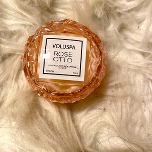Voluspa small candle - rose Otto